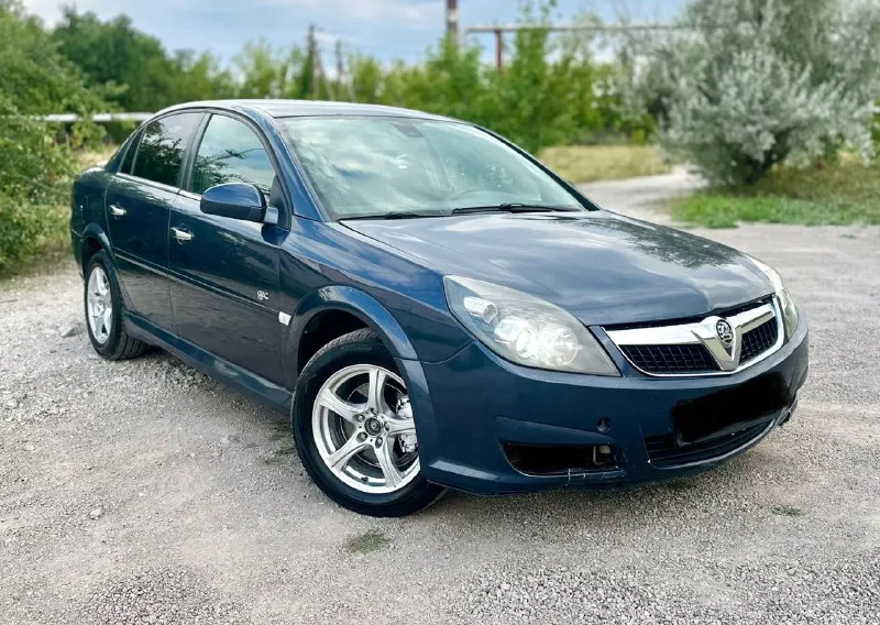 Цена 2️⃣9️⃣9️⃣.9️⃣9️⃣9️⃣тыс. рублей срочно срочно срочно opel vectra c 2007год. 1.8 еко-тек. кпп механика авто в нормальном рабочем состоянии. мотор работает хорошо не дымит не троит. ходовая новая все мягко и комфортно. комплектация opc 2х-зонный климат контроль холодит и греет отлично. датчики света и дождя, парк-троник, круиз-контроль, мульти-руль,4эл. стклоподьемника, подогрев сидений, салон комбинированная кожа, литые диски. ксенонавые фары. документы в полном порядке. юредически чистая штрафов, запретов, ограничений нет. осмотр донецк. +7 9490350845 +7 918 513 6926 телеграмм 📞 звоните: +7(949)0350845 - фотография - 2