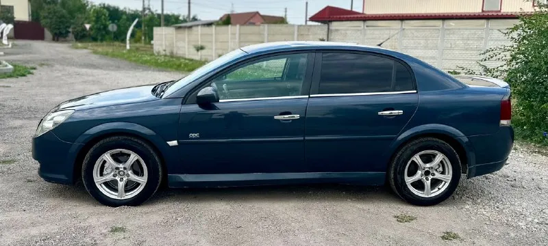Цена 2️⃣9️⃣9️⃣.9️⃣9️⃣9️⃣тыс. рублей срочно срочно срочно opel vectra c 2007год. 1.8 еко-тек. кпп механика авто в нормальном рабочем состоянии. мотор работает хорошо не дымит не троит. ходовая новая все мягко и комфортно. комплектация opc 2х-зонный климат контроль холодит и греет отлично. датчики света и дождя, парк-троник, круиз-контроль, мульти-руль,4эл. стклоподьемника, подогрев сидений, салон комбинированная кожа, литые диски. ксенонавые фары. документы в полном порядке. юредически чистая штрафов, запретов, ограничений нет. осмотр донецк. +7 9490350845 +7 918 513 6926 телеграмм 📞 звоните: +7(949)0350845 - фотография - 7