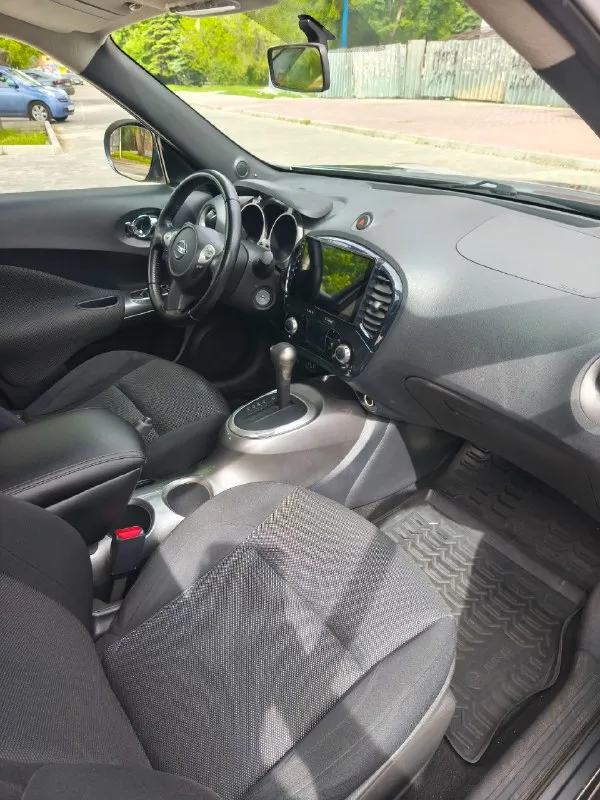 Nissan juke 2012 год двигатель 1.6 - вариатор пробег 110 тыс. км. автомобиль в отличном состоянии. оригинальное остекление, включая лобовое. в хорошей комплектации: климат контроль, обогрев передних сидений, круиз контроль, abs, магнитола teyes с камерой заднего вида, airbag, передние и задние парктроники выведены на магнитолу, сигнализация. 1.1 млн. руб +79591253516 📞 звоните: +7(959)1253516 - фотография - 10