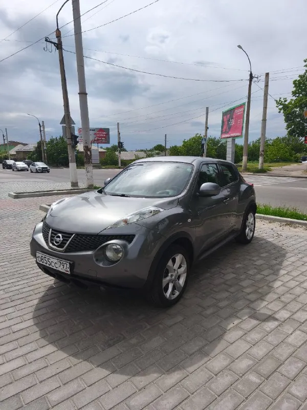 Nissan juke 2012 год двигатель 1.6 - вариатор пробег 110 тыс. км. автомобиль в отличном состоянии. оригинальное остекление, включая лобовое. в хорошей комплектации: климат контроль, обогрев передних сидений, круиз контроль, abs, магнитола teyes с камерой заднего вида, airbag, передние и задние парктроники выведены на магнитолу, сигнализация. 1.1 млн. руб +79591253516 📞 звоните: +7(959)1253516 - фотография - 3