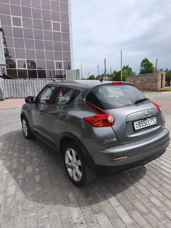 Nissan juke 2012 год двигатель 1.6 - вариатор пробег 110 тыс. км. автомобиль в отличном состоянии. оригинальное остекление, включая лобовое. в хорошей комплектации: климат контроль, обогрев передних сидений, круиз контроль, abs, магнитола teyes с камерой заднего вида, airbag, передние и задние парктроники выведены на магнитолу, сигнализация. 1.1 млн. руб +79591253516 📞 звоните: +7(959)1253516 - фотография - 4
