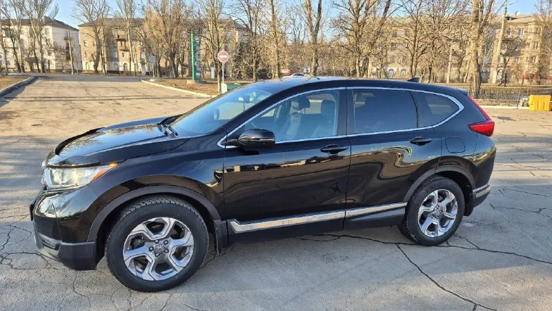 Honda cr v 2020 года - exl, продажа в сша 11.12.2020 подтвержденная документом,1.5 л. , полный привод, пробег 63900 км. оригинал! привезена для личного пользования, полнлстью растаможена, первая регистрация в рф. не бит ( заменен передний бампер, безопасность целая) не крашен, состояние отличное! установлена защита картера, капот фары в бронепленке, 4000 км. назад было проведено полное то ( замена масла в вариаторе, заднем редукторе, регулировка клапанов, замена масла в двигателе, масло менял каждые 7000 км. 0 w 20). 2600000 руб. торг +79493718174 владимир 📞 звоните: +7(949)3718174 - фотография - 2
