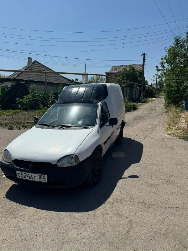 Продам opel комбо 2000г. г. макеевка цена: 230000₽ двигатель: 1.7 обычный, без турбины) коробка : механика 5-ти ступка привод: передний в машине есть гидроусилитель, задние парктроники, сигнализация с центральным замком. по машине проблем не каких все работает, по кузову есть незначительные нюансы в силу возраста, а так сел и поехал. когда покупалась ездила на ростов-таганрог и по месту каждый день. машина в семье два года, проблем не доставляла не каких, ездила и возила, продаем за ненадобностью так как последние пол года дед ездил только на рыбалку. +79499910908 📞 звоните: +7(949)9910908 - фотография - 2