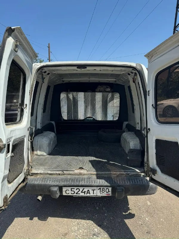 Продам opel комбо 2000г. г. макеевка цена: 230000₽ двигатель: 1.7 обычный, без турбины) коробка : механика 5-ти ступка привод: передний в машине есть гидроусилитель, задние парктроники, сигнализация с центральным замком. по машине проблем не каких все работает, по кузову есть незначительные нюансы в силу возраста, а так сел и поехал. когда покупалась ездила на ростов-таганрог и по месту каждый день. машина в семье два года, проблем не доставляла не каких, ездила и возила, продаем за ненадобностью так как последние пол года дед ездил только на рыбалку. +79499910908 📞 звоните: +7(949)9910908 - фотография - 6