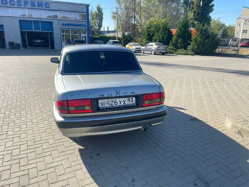 В продаже волга 31105.двигатель 405 после капиталки, едет бодро масло не ест. коробка на 4 не гудит не воет. кузов полностью после покраски блестит сияет. пороги живые и нанесена антикоррозийная обработка. дно живое, поддамкратники на месте. салон чистый аккуратный. установлено гбо. установлен люк, не течет. электростеклоподъемники все 4, по электрике все работает, диски всмпо, резина зимняя липучка еще в хорошем состоянии. 430000.торг +79490136854 тг: @danielkas - фотография - 2