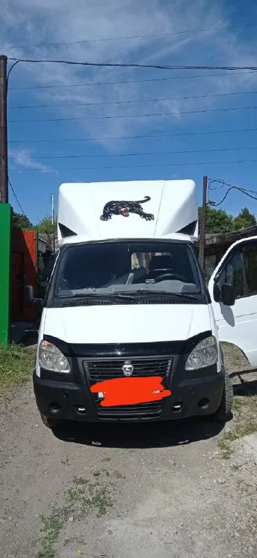 Продам газельб/у 3302 на полном ходу год 2004 газ/бензин двигатель 406 кузов 3 метра кабина зашумлен... - фотография