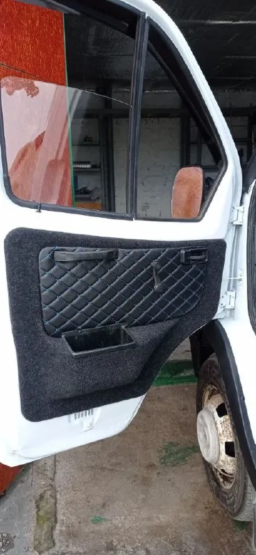 Продам газельб/у 3302 на полном ходу год 2004 газ/бензин двигатель 406 кузов 3 метра кабина зашумлена переоформление без проблем авто в хорошем состоянии все вопросы по телефону 850т р +79494109734 макеевка 📞 звоните: +7(949)4109734 - фотография - 4