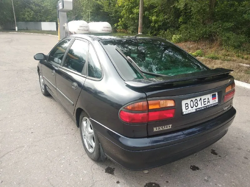 Продам renault лагуна. 1.8 16v. год выпуска 2001. климат. абс. электро зеркала. стеклоподъёмники. подогрев сидений. подушки безопасности. сигнализация. зимняя резина в комплекте. машина полностью обслужена и не требует вложений. цена 400000. т. +79493015122 📞 звоните: +7(949)3015122 - фотография - 5