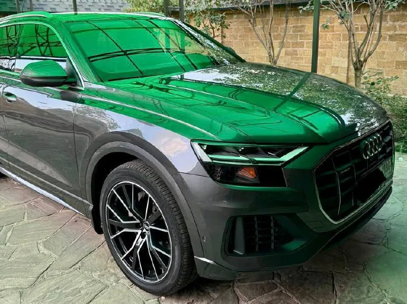 Номер телефона +79493330955 в продаже audi q8 2021год 3.0tfsi 340л. с quattro по состоянию новый автомобиль максимальная комплектация пробег 66тыс. км оригинальный коробка передач 8-ступенчатый автомат каждая единица кузова в заводской краске без каких либо моментов полностью вся обслужена автомобиль достойный вашего внимания telegram - фотография - 3