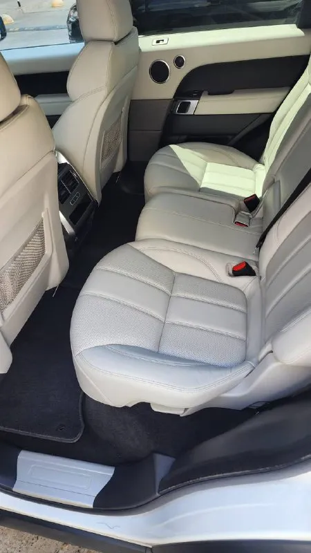 Продаю land rover range rover sport 2014 3.0 tdi, 249 л. с пробег 123000 км. идеальное состояние, бережная эксплуатация настоящий пробег. весь кузов в родном окрасе 2 реальных владельца. электронный щиток приборов, белый салон с перфорированной обивкой. всегда своевременное обслуживание. обмен не интересует. 2,9 🍋 +79490458959 даниил +79530773820 - фотография - 5