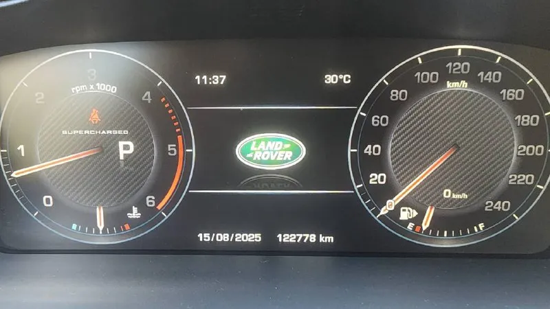 Продаю land rover range rover sport 2014 3.0 tdi, 249 л. с пробег 123000 км. идеальное состояние, бережная эксплуатация настоящий пробег. весь кузов в родном окрасе 2 реальных владельца. электронный щиток приборов, белый салон с перфорированной обивкой. всегда своевременное обслуживание. обмен не интересует. 2,9 🍋 +79490458959 даниил +79530773820 - фотография - 6