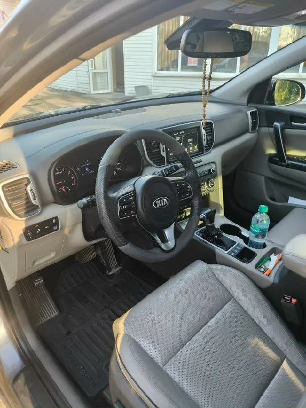 Автор: [ kia sportage 2.4л, ех premium package, 2016, пробег 77 тыщ миль актуальный!, двигатель новый (не контрактный а новый, на нем проехал 14 тыщ км всего), самая максимальная комплектация, полный привод, панорамная крыша, раздельный климат, вентиляция сидений, подогрев сидений и руля, мульти руль с алькантарой, датчики слепых зон, контроль удержания в полосе, круиз, датчик аварийного сближения, камера заднего вида, система "умная задняя дверь", автоматический ближний свет, автоматический дальний свет, безключевой доступ, кнопка старт стоп, кожаный салон, музыка с завода harman kardon со встроенным сабвуфер, светодиодный свет, светодиодные задние фонари, два ключа, дистанционный автозавод цена 2.8 млн руб +79493660706 роман (telegram). . ❗❗❗наш телеграм канал [ бесплатное размещение за репост❗❗❗ 📞 звоните: +7(949)3660706 - фотография - 7