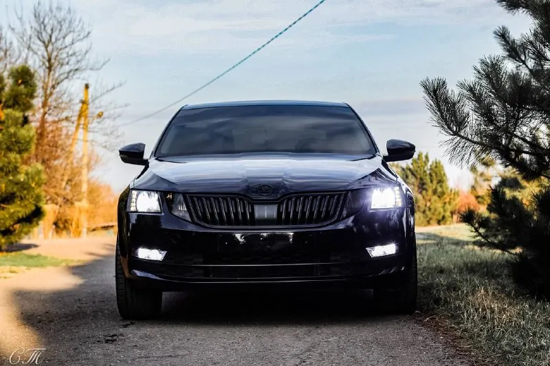Продам skoda octavia a7, 1.6mpi, автомат 6ст, ноябрь 2017 г. в., пробег 183, без вложений, салон кожа с алькантарой, шумоизоляция (все кроме крыши, пола и арок), музыка усилитель динамики, акт. буфер, андроид магнитола 10.1 tyes. 1.6 🍋 енакиево, торг. доп вопросы по телефону 79493285024 📞 звоните: +7(949)3285024 - фотография - 2