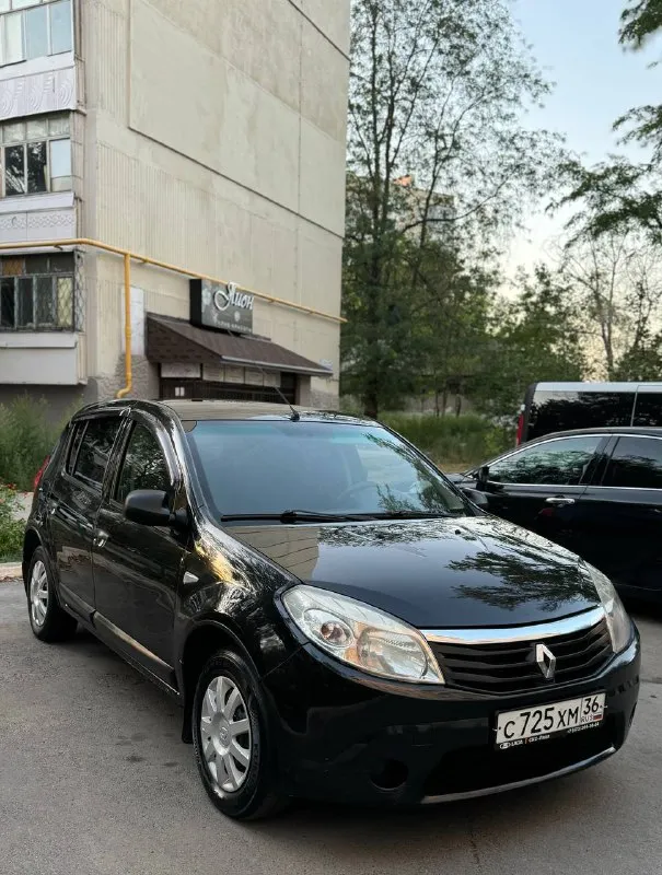 🚙renault sandero 💰цена - 558.000₽ 🌍 город - мариуполь 📆 год выпуска - 2012 🛞пробег - 210.000 км ⛽️топливо - бензин ⚙️модификация- 1.6 🕹️кпп - механика 🏋🏻‍♂️собственник - да ☎️+79497368266 автомобиль в идеальном состоянии! в полной комплектации. авто полностью обслужен, вложений не требует не каких техника вся на отлично. весной было сделано большое то на 68.000₽ документы абсолютно чистые доп. инфо. по телефону. - фотография - 2