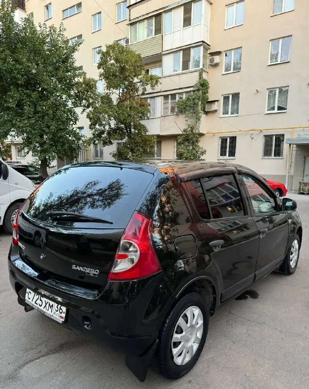 🚙renault sandero 💰цена - 558.000₽ 🌍 город - мариуполь 📆 год выпуска - 2012 🛞пробег - 210.000 км ⛽️топливо - бензин ⚙️модификация- 1.6 🕹️кпп - механика 🏋🏻‍♂️собственник - да ☎️+79497368266 автомобиль в идеальном состоянии! в полной комплектации. авто полностью обслужен, вложений не требует не каких техника вся на отлично. весной было сделано большое то на 68.000₽ документы абсолютно чистые доп. инфо. по телефону. - фотография - 4