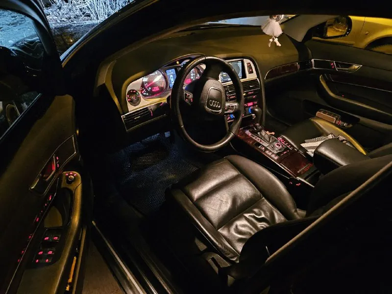 Ауди а6 2010г. 270 л. с. двигатель 3.2 пробег 260 км. состояние по ходовой отличное, масла и фильтры менялись во время - последний раз 2тыс. км назад. есть проблемы по кузову. донецк 1.1 млн + адекватный торг +79493146094 - фотография - 3