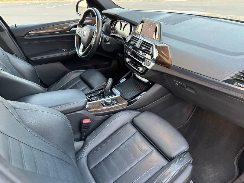 ✅bmw x3 sdrive30i, конец 2018 года полная комплектация!!! ✅двигатель: бензин 2.0 (252 л. с.) коробка передач: автомат, 8-ступенчатая steptronic пробег: 100т. км ✅vin: 5uxtr7c58kle93450 ✅большая панорамная крыша ✅климат-контроль на 3 зоны ✅спортивные сиденья (sport seats) с электроприводом, памятью и отличной боковой поддержкой ✅атмосферная подсветка салона (ambient light) ✅полностью светодиодные фары (full led) — передние и задние ✅электропривод багажника ✅оригинальные диски r19 с новой резиной ✅новые передние и задние тормозные колодки ✅расход топлива — от 7.5 до 9 л/100 км (город/трасса). ✅ ухоженный автомобиль. салон без следов эксплуатации. кузов нюансов не имеет(сколы, царапины вмятины отсутствуют) ✅цена:2.790000₽ ✅телефон +79497125501 антон 📍 авто в мариуполе готов к просмотру. - фотография - 8