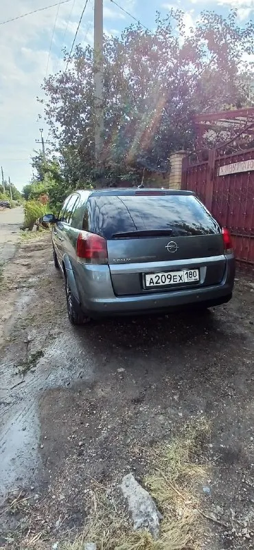 Opel signum 2.2 tdi 2004 года выпуска. пробег 460000 тыс. км. автомобиль в хорошем состоянии комплектация: 4 стеклоподъемника электрозеркала датчик света датчик дождя двухзонный климат круиз контроль. р резина летняя r17 резина зимняя r16 резина в новом состоянии кузов в хорошем состоянии кпп механика. в машине всё работает. цена 550000 р. телефон/ телеграм +79495030135 автомобиль находится в донецке - фотография - 3