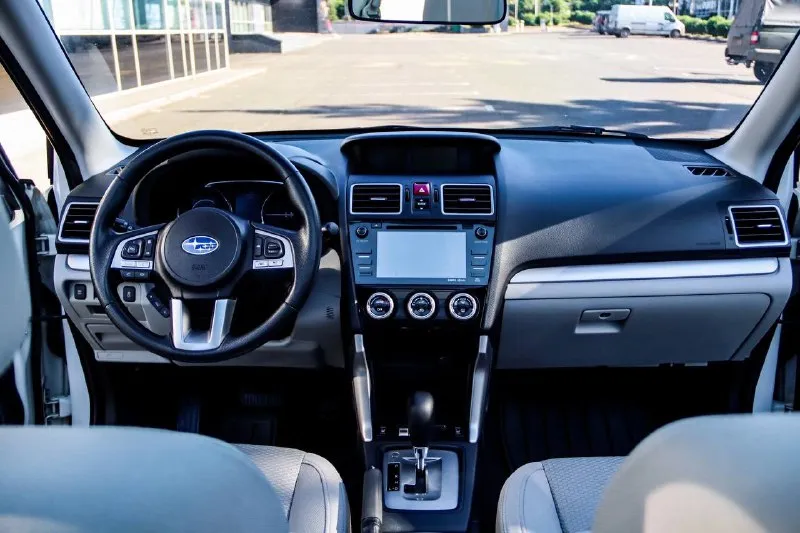 ‼️продам ‼️ subaru forester sj 2018г. в. 2.5л. бензин 171 л. с. 4wd пробег: 180 000км постоянный полный привод. адаптивный круиз контроль, удержание в полосе, датчик слепых зон, камера заднего вида. панорамный люк. автомобиль просторный, проходимый, вместительный. хорош в городской динамике, приятен по трассе, достоен по бездорожью. г. донецк учет днр. я хозяин. цена: 1.900.000₽ +79494041516 - фотография - 6