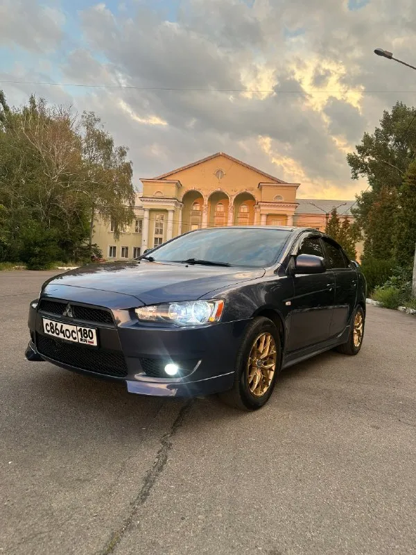 Продам mitsubishi lancer10 2010 год выпуска, мотор 2.0(150л. с.), механика пробег-167.000(родной, не... - фотография