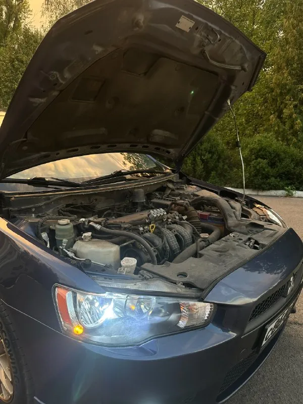 Продам mitsubishi lancer10 2010 год выпуска, мотор 2.0(150л. с.), механика пробег-167.000(родной, не скручен) бензин-газ( зарегистрирован) двигатель и коробка работают идеально! кузов в идеальном состоянии (кузов в заводском окрасе) комплектация: мульти руль, климат контроль, центральный замок, подогрев сидений, полный электро-пакет(4 стеклоподъемника), камера заднего вида, круиз контроль, электро регулировка зеркал,4 подушки безопасности машина местная была куплена в автосалоне нико два комплекта ключей, два комплекта колес цена соответствует состоянию машины, приезжайте смотрите и сами убедитесь, любые проверки на сто за ваш счет цена: 1.100.000.руб +79494335214 📞 звоните: +7(949)4335214 - фотография - 10