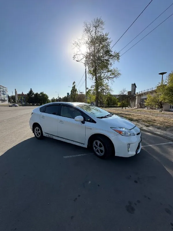 Продам приус 2013г пробег 230к я собственник, машина в очень хорошем состоянии, без каких либо нареканий по технике, батарея в порядке(проверяли в профильном сервисе) абсолютно все работает, салон чистый, ухоженный. ходовая в полном порядке, без каких либо звуков. свежая резина машина на 90% в родной краске на все вопросы отвечу +79591337197 цена: 1.350.000 разумный торг присутствует 👤 📞 звоните: +7(959)1337197 - фотография - 2
