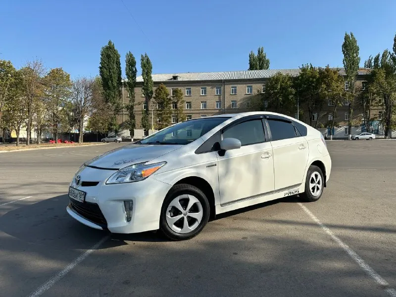 Продам приус 2013г пробег 230к я собственник, машина в очень хорошем состоянии, без каких либо нареканий по технике, батарея в порядке(проверяли в профильном сервисе) абсолютно все работает, салон чистый, ухоженный. ходовая в полном порядке, без каких либо звуков. свежая резина машина на 90% в родной краске на все вопросы отвечу +79591337197 цена: 1.350.000 разумный торг присутствует 👤 📞 звоните: +7(959)1337197 - фотография - 7