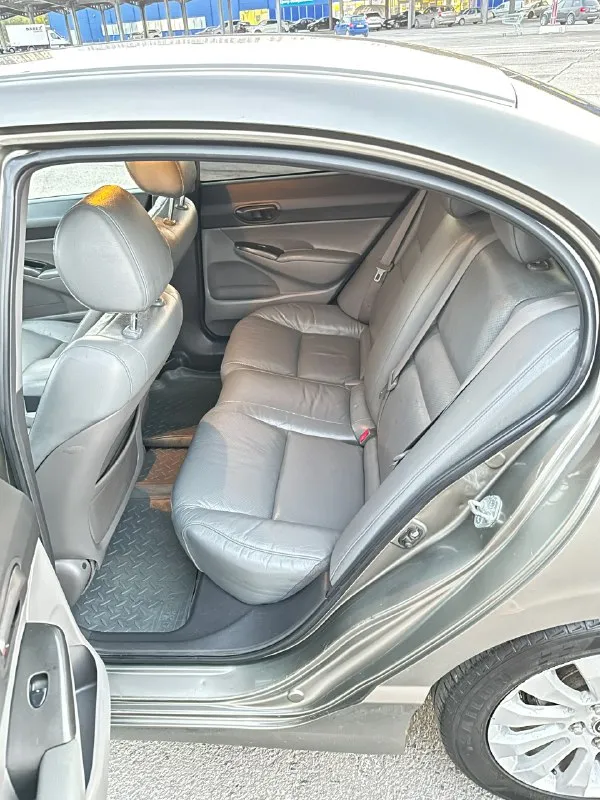 В продаже honda civic viii 2007 г. 1.8 (140 л. с. ) авто в хорошем состоянии, во владении 1 год, по авто нареканий нет, ни разу не подводил, надежное авто японское качество. не дымит, не троит без нареканий, переключает плавно по кузову: арки обработаны, двери, пороги без гнили фото дополнительно могу сбросить. за время эксплуатации было сделано: - рулевая рейка (ремонт 35 т. р., сделано качественно) - заменен температурный датчик - замена всех расходников то - новый акб от авто не избавляюсь, продаю не спеша, продажа в связи с покупкой нового авто. цена 800 000₽ +79010004863 (telegram, whatsapp) 📞 звоните: +7(901)0004863 - фотография - 10