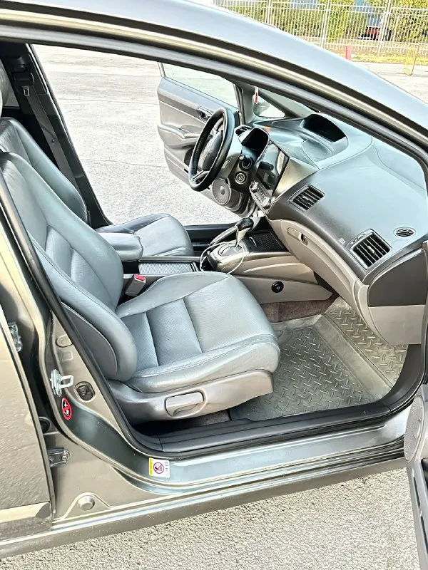В продаже honda civic viii 2007 г. 1.8 (140 л. с. ) авто в хорошем состоянии, во владении 1 год, по авто нареканий нет, ни разу не подводил, надежное авто японское качество. не дымит, не троит без нареканий, переключает плавно по кузову: арки обработаны, двери, пороги без гнили фото дополнительно могу сбросить. за время эксплуатации было сделано: - рулевая рейка (ремонт 35 т. р., сделано качественно) - заменен температурный датчик - замена всех расходников то - новый акб от авто не избавляюсь, продаю не спеша, продажа в связи с покупкой нового авто. цена 800 000₽ +79010004863 (telegram, whatsapp) 📞 звоните: +7(901)0004863 - фотография - 9