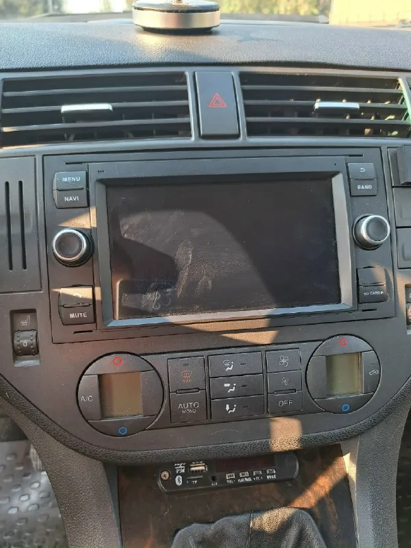 Ford c-max 2007 г. в. автомобиль в отличном состоянии, родной пробег 211 тыс. км. бережная эксплуатация и своевременное обслуживание. без дтп, последние 7 лет находится в одной семье. комплектация: •2.0 л (145 л. с. ) •мкпп 5 ст. •2-ух зонный климат контроль •электрорегулировка и подогрев передних сидений •обогрев заднего стекла •установлено гбо, официально вписано в птс ( с текущими ценами на бензин очень большая экономия) •4 электростеклоподъемника •электорегулировка боковых зеркал •комплект летней резины на литых дисках и зимней на штампах •гидроусилитель руля •андроид магнитола •2 комплекта ключей любые проверки за ваш счёт. цена 660 тыс. руб, все разговоры о возможном разумном и обоснованном торге, только около автомобиля при покупке номер телефона +79493160813, телеграмм на этот же номер осмотр г. макеевка 📞 звоните: +7(949)3160813 - фотография - 6