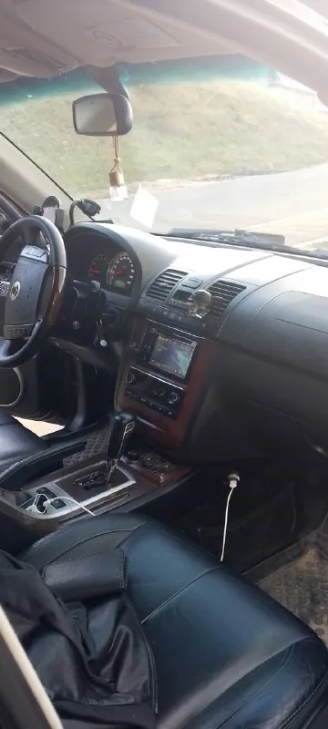 Ссаненг рекстон 2007 года объём 2.7 пробег 230000.продаю большой и надёжный рамный внедорожник с большим багажником выезжать на природу то что нужно. двигатель работает ровно без посторонних звуков масло не ест и не подтекает. переключается без пенков. полный привод все работает. ходовая и электрика без замечаний. заводится отлично. масло менял 2000 км. назад. поменян правый шрус. и полуось. при покупке в придачу новая летняя резина. документы в полном порядке я собственник. звоните отвечу на все вопросы +79591939006 цена 730000 хороший торг у капота. 📞 звоните: +7(959)1939006 - фотография - 9