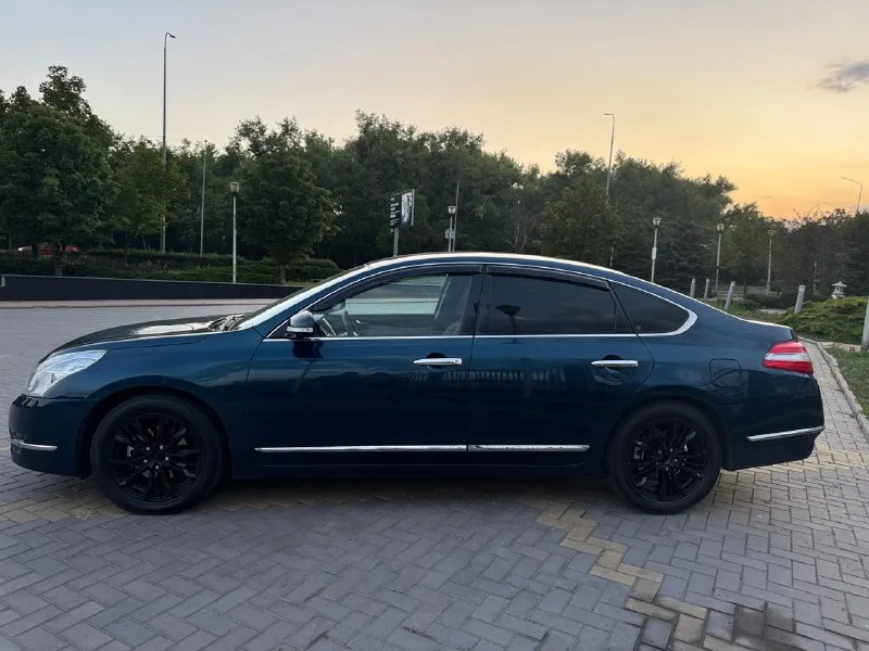 Автор: [ продам teana 2008г. объем 3.5, 249лс. установлен газ, вписан, обслуживал весной этого года (замена датчика температуры). японская сборка. +7 949 044 60 77 г. донецк 1 160 000р климат-контроль, кондиционер заправлен, дует отлично. подогрев и обдув всех пассажирских мест, включая задние. спереди у пассажира оттоманка для ног, всё выдвигается и задвигается. память сидений, по электрике все работает, все кнопочки и весь функционал данной машины. масло менял каждые 5 тыс. км, за машиной ухаживал, масло не кушает, мотор работает восхитительно, как и коробка, ничего не пинает. пишите/звоните, отправлю доп фото отправлю список проделанных работ. . ❗❗❗наш телеграм канал [ бесплатное размещение за репост❗❗❗ 📞 звоните: +7(949)0446077 - фотография - 3