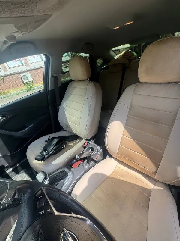 ❗ opel astra j 2012❗ ✅собственник, машина в семье 3 года. до этого машина ездила в краснодарском крае. не перекуп. ✅203000 км оригинального пробега. ✅ автомобиль полностью в родном окрасе. ✅1.6 мотор a16xer снаружи сухой, масло не расходует. ✅ автоматическая коробка передач 6ст. ✅состояние достойное: машина покупалась для себя, в обслуживании не экономил, замена масла и фильтров каждые 9т. км, после покупки полировали фары затянули в броне плёнку, легкая полировка кузова и нанесение керамики. ✅два комплекта резины. ✅два ключа. 💰цена: 850 000 рублей 📞телефон для связи: +7 (949) 530 91 82 вадим, звоните, все расскажу и покажу 📲 tg: вадим 📞 звоните: +7(949)5309182 - фотография - 5