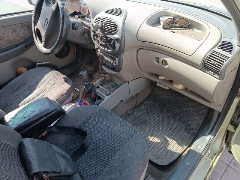 Продаю ваз калина год 2006 пробег 320000 тыс км двигатель 1.6 5 месяцев назад была произведена капиталка двигателя я хозяин ее 4 года машина на газу газ зарегистрирован цена 250 тыс руб торг у капота телефон +79493778308 роман 📞 звоните: +7(949)3778308 - фотография - 3