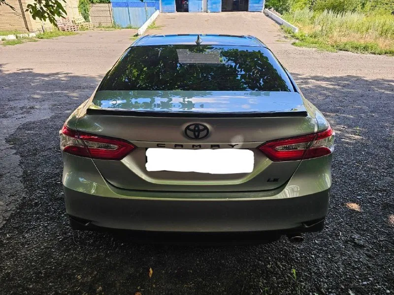 Продается надежный автомобиль toyota camry 2019 г. в. 📍 модель: toyota camry 🗓 год выпуска: 2019 🔧 : 2.5 (прошит до 202 л. с.) 📏 пробег: 76,500 км 🛠 состояние: идеальное, без дтп особенности: • полная шумоизоляция для комфортной езды • капот, бампер, крылья, фары, район дверных ручек и пороги в защитной пленке • новые качественные линзы • панель приборов и аудиосистема русифицированы • диски r-18 оригинал wossen + комплект зимних шин на родных дисках r-17 • два ключа 🚗 автомобиль полностью обслужен и готов к любым проверкам! 💰 цена: 2.65 млн руб. 📞 контакт: +7 959 152 11 11 👤 реальному покупателю торг 📞 звоните: +7(959)1521111 - фотография - 5