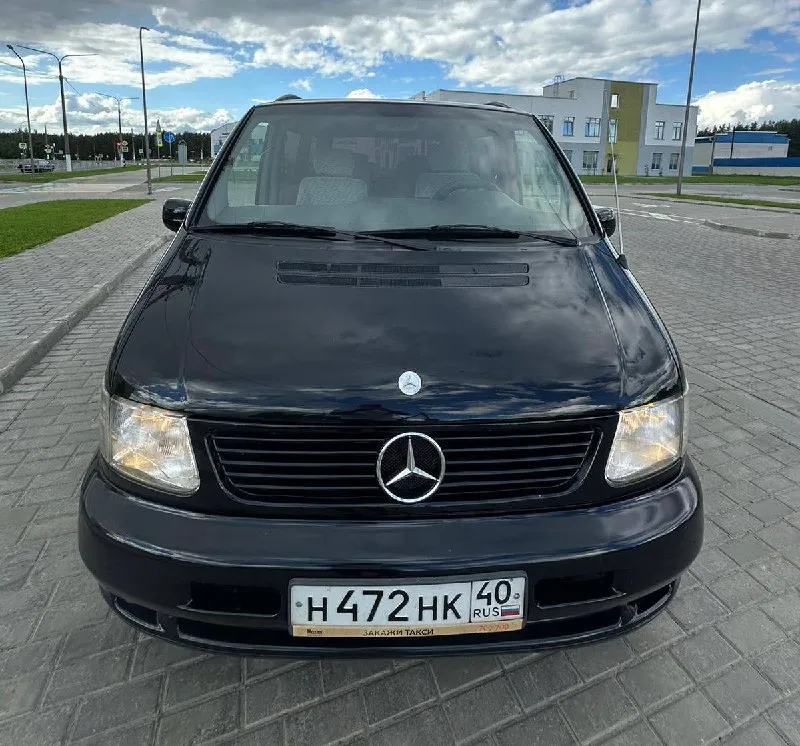 Mercedes vito 2.3 mt, 1998 год, 340 тысяч пробег, в отличном состоянии, во владении более 8 лет, комплектация trend, кузов ровный и без жуков, пороги переваривались, из недавнего: новый акб, тормозные диски, колодки и т. д. цена: 300.000₽ срочно!!! +7 930 989 60 56 📞 звоните: +7(930)9896056 - фотография - 3