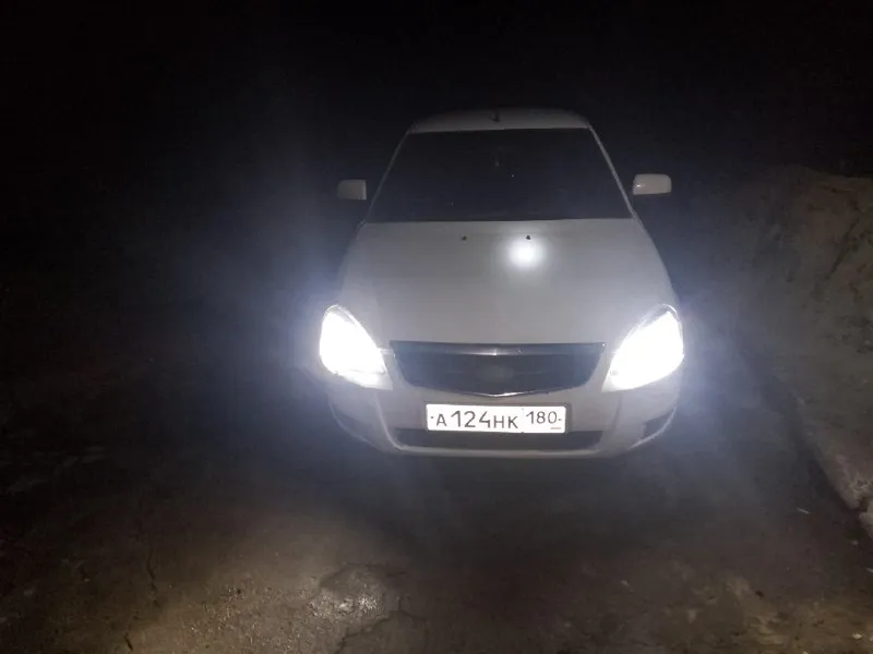 Продам приору, 2010г. газ(вписан в птс) но отключён. 242 к пробег. делалось всё для себя: полностью... - фотография