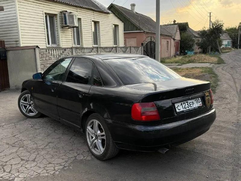 Audi а4 б5 1.8 adr, атмосферный (20 клапанов) после капиталки кондиционер работает 2 эсп, гур, кондиционер, доводчики стёкол, сигнализация резина зима новая документы в порядке цена 400 тыс. возможен обмен тел: +79494614782 📲 tg: @dareennn1 📞 звоните: +7(949)4614782 - фотография - 2