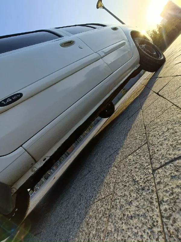 Renault symbol / renault симбол хозяин, полное переоформление год выпуска 2007 двигатель 1.4, 16 клапанный, бензин(98 л. с) коробка механика пробег 127 000 кондиционер стеклоподъëмники электрические зеркала подогрев заднего стекла музыка флешка, радио, аух по минусам, есть сколы, подкрасы, рыжики, все это очень не значительно, на этом всё. днище отличное, целое. машина полностью исправна, в хорошем состоянии, каждый день ездит, проблем нет. двигатель отлично, от замены до замены один уровень, светлое масло. коробка работает идеально. ходовая отличная. 370000₽ торг у машины я хозяин, польностью переоформляем авто, штрафов, запретов, ограничений нет, стоит на учёте 180 регион. макеевка, гвардейка, недалеко от автостанции. +79493190843 📞 звоните: +7(949)3190843 - фотография - 6