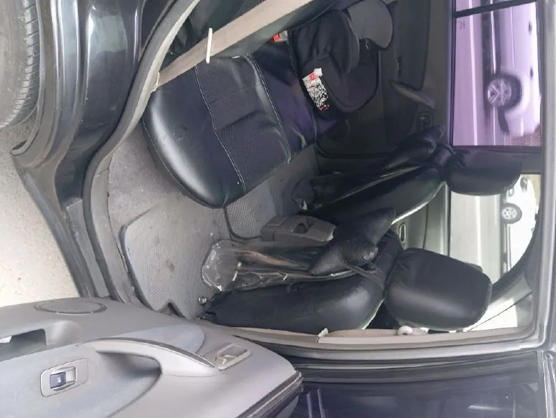 Продам чери тигго т11, 2008 года с пробегом 220000 с двигателем 1.8. стоит газ евро-4. люк работает. двигатель без нареканий. ходовку поменял 2000 км назад. есть резина зима на дисках, лето на тоже. цена 500000. торг уместен. всё светит. все кнопки работают. стоит авторегистратор запись видется спереди и сзади одновременно, стоит камера заднего хода. +79493834112 📞 звоните: +7(949)3834112 - фотография - 6