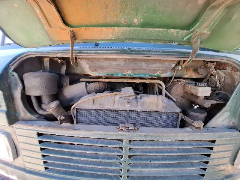 Mercedes-benz 608d 1979г. -- промтоварный фургон -- пробег 549848 км -- цена: 600.000р -- +7949 338 37 41 вячеслав пгт. пантелеймоновка, микрорайон планы авто после капитального ремонта двигателя. машина запускается с пол оборота и едет. из минусов: не работает рулевой усилитель, не поднимает водительское окно, водительская дверь открывается снаружи, пассажирская изнутри. продается из за ненадобности в использовании. торг у капота! 📞 звоните: +7(949)3383741 - фотография - 6