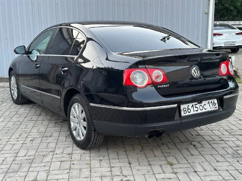 Продам volkswagen passat 1.8 tsi год выпуска 2010 пробег 214000 тысяч родной, в идеальном состоянии, без дтп, ржавчины, вмятин, царапин, по двигателю всё идеально, каробка работает идеально, по комплектации иметься климат контроль подогрев сидений бортовой компьютер эл стеклоподъемник и многое другое цена 690 000 +79493943583 📞 звоните: +7(949)3943583 - фотография - 3