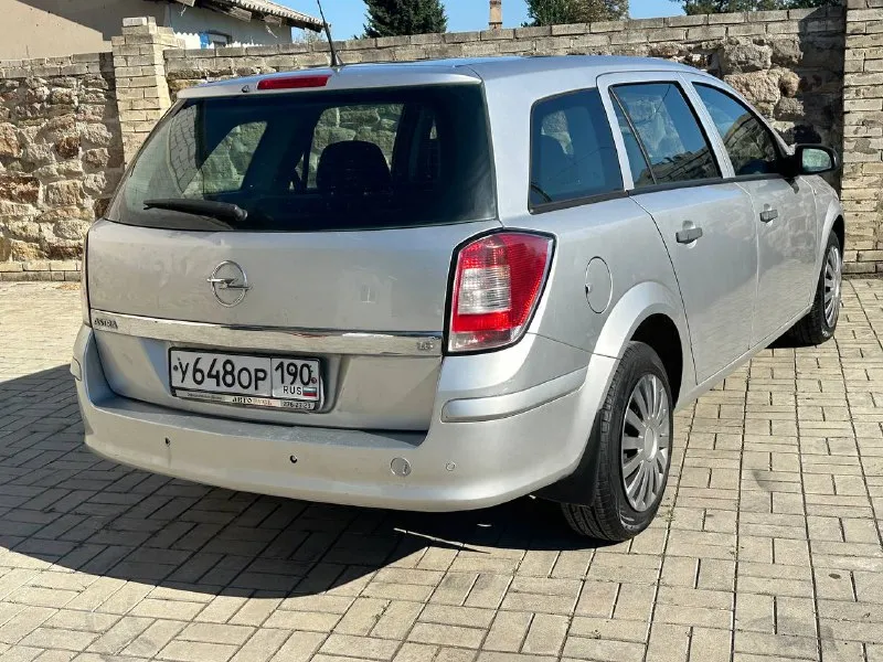 Продам opel astra h универсал объем 1.6 механика пробег 194000 год выпуска 2008 в идеальном состоянии без ржавчины, гнили, вмятин, двигатель не дымит, не троит, масло не ест, по комплектации имеется кондиционер бортовой компьютер эл стеклоподъемники и многое другое цена 545 000 +79493943583 📞 звоните: +7(949)3943583 - фотография - 4
