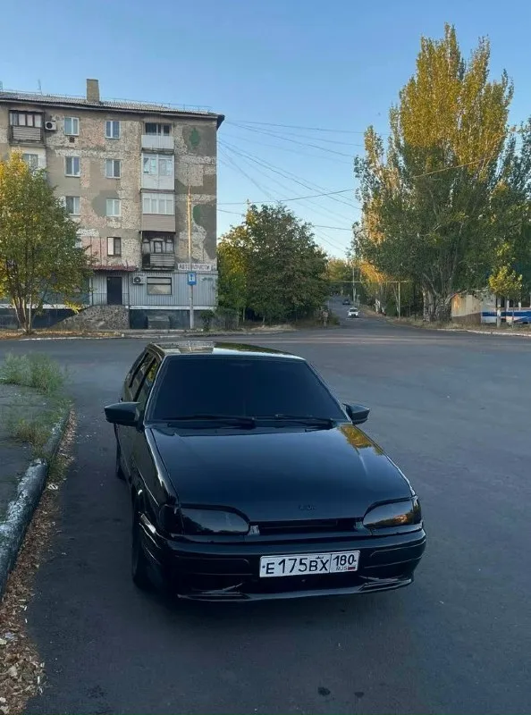 Доброго времени суток в продаже ваз 2114 цвет:космос год: 2012 пробег: 262000 км машина в хорошем состоянии, ухоженная, мотор 8-ми клоп работает отлично, никаких проблем нет, коробка переключает передачи отлично, без хрустов. салон в отличном состоянии, новые передние сиденья, по кузову есть мелкие косяки виде сколов на заднем и переднем бампере стоит газ евро4. стоит банка стингер и паук субару соунд, едет бодро. при владении дтп не было. стоит музыка играет отлично 20 amp и 16 kicx все под усилком с запасом, пассивный сам буфер по электрике машина мозги не долбит, все исправно. для молодого пацана машина то что нужно цена: 350.000, + торг у капота. связь: +79495168381 📞 звоните: +7(949)5168381 - фотография - 4