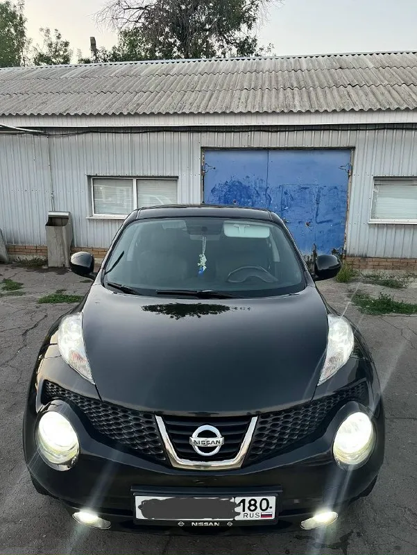 Nissan juke 2013 год выпуска двигатель 1.6 ат 120 тысяч родного пробега в максимальной комплектации автомобиль в родном окрасе машина в идеальнейшем состоянии вложений не требует ни на рубль! дорогие диски advant на почти новой резине! по комплектации; климат контроль кондиционер заправлен 4 стеклоподъемника круиз контроль навигация камера заднего вида все датчики которые были в максимальной комплектации присутствуют - по технике также в идеале, нечего не гремит не хрустит, не пинает ! цена 1.100млн 🍋 (один миллион сто ) +79494730944 александр 📞 звоните: +7(949)4730944 - фотография - 6