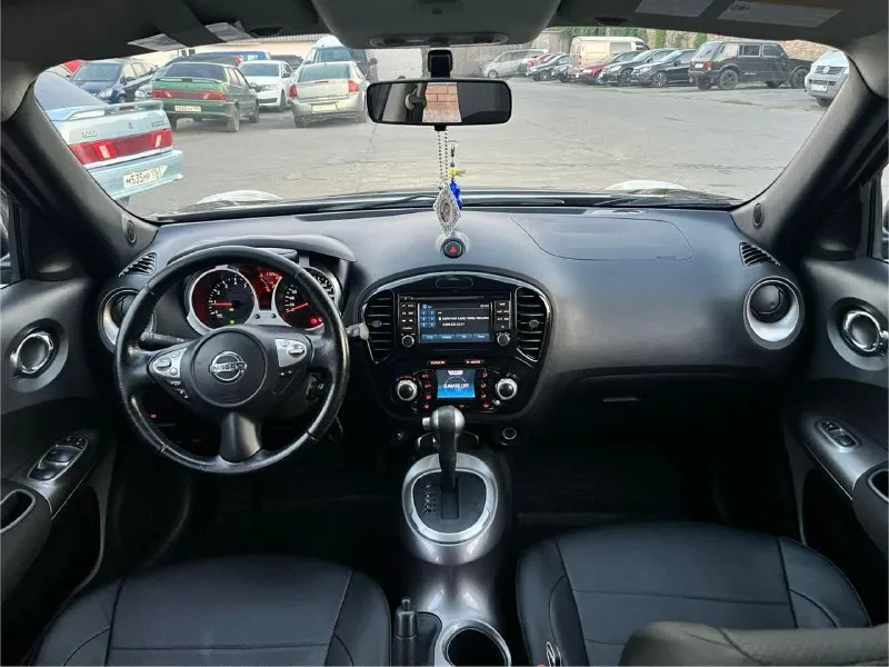 Nissan juke 2013 год выпуска двигатель 1.6 ат 120 тысяч родного пробега в максимальной комплектации автомобиль в родном окрасе машина в идеальнейшем состоянии вложений не требует ни на рубль! дорогие диски advant на почти новой резине! по комплектации; климат контроль кондиционер заправлен 4 стеклоподъемника круиз контроль навигация камера заднего вида все датчики которые были в максимальной комплектации присутствуют - по технике также в идеале, нечего не гремит не хрустит, не пинает ! цена 1.100млн 🍋 (один миллион сто ) +79494730944 александр 📞 звоните: +7(949)4730944 - фотография - 8