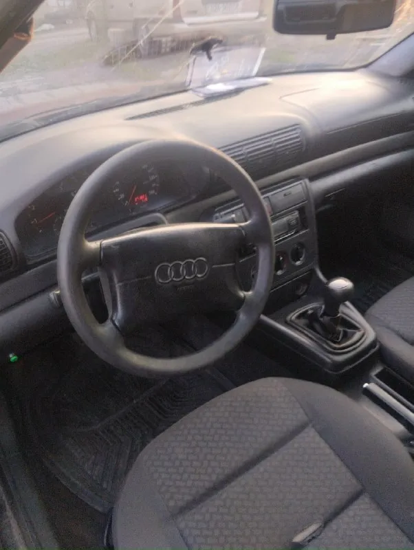 Автор: [ продам audi а 4 б 5 -1996 года выпуска. 1.6 атмосферный двигатель. кпп-механика. ходовка на отлично, коробка двигатель тоже. из минусов - пробило радиатор, и захрустел правый наружный шрус, так на ходу, уедет, но не особо далеко, только подливать жидкость если есть желание ехать на ней. так повторюсь, автомобиль полностью на ходу и работает ровно!!!! стоит автозапуск с кнопки. сигнализация. докуметы:стс. , птс, договор купли-продажи. учет местный. по кузову есть нюансы, из-за этого и цена такая смешная, нюансы не критичные, ноги не вываливаются !! цена учитывая рынок данных автомобилей не большая !! цена : 200.000 + незначительный торг. кого заинтересует, пишите, звоните. город донецк. телефон :+79494675951. звонить в любое время суток !! продаю по причине того что просто нет времени на нее, а стоит, жалко очень. .. ❗❗❗наш телеграм канал [ бесплатное размещение за репост❗❗❗ 📞 звоните: +7(949)4675951 - фотография - 2