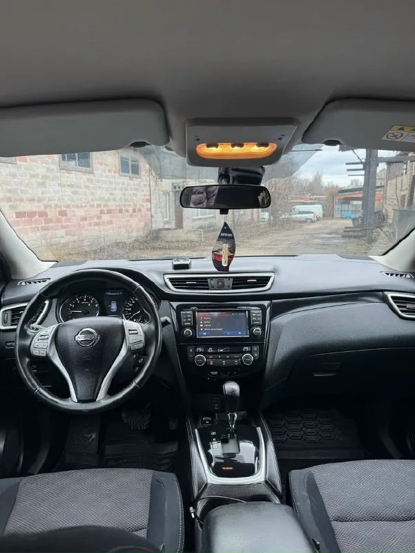 Nissan qashqai 💶 цена: 1 390 000 (обоснованный торг) 📮 город: донецк 🚘 марка / модель: qashqai 📅 год выпуска: 2014 📊 пробег: 124000 км ⛽ двигатель (тип, объем, мощность): 2.0 🔧 тип кпп: автоматическая 📝 описание: у машины отличное технической состояние, вложений авто не требует, имеются два ключа, сервисные книжки, сигнализация. салон чистый, без потертостей, подогрев и охлаждение подстаканников, климат-контроль, камера заднего вида. ☎ контактный телефон: +7949-311-42-59 +7949-317-30-89 📞 звоните: +7(949)3114259 - фотография - 5