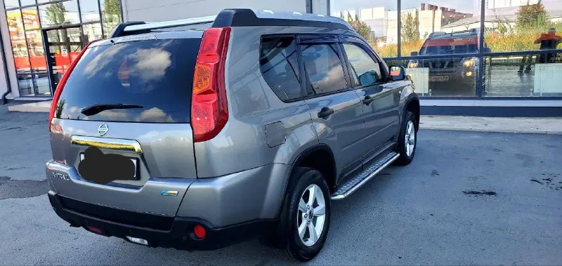 Продам nissan x-trail год 2010 бензин 2,0 афтомат пробег 215000 в идеальном состоянии без дтп любые проверки приветствуются кузов в родном окрасе без рыжиков и ржавчины стекла все заводские двигатель коробка ходовая все в отличном состоянии без вложений хорошая комплектация громкая связь планшет видеорегистратор 2 ключа сервисные книжки машина действительно в достойном состоянии остальная информация по телефону цена 1.100.000т. + 7 949 003 60 29.. . - фотография - 7
