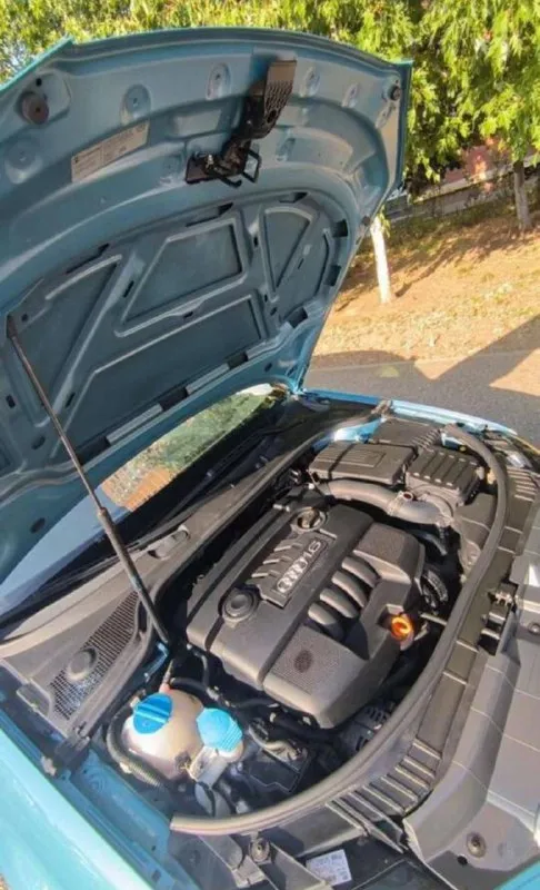 Audi a3 sportback (8pa) 1.6 атмосфера рестайлинг ! 2010 год ! пробег 117000 т. км. родного пробега без рыжиков. пoлноcтью в родном окраске! все стёкла оригинальные включая лобовое! 2 ключа 2 комплекта резины opигинальный пробег! очень редкий цвет в данном кузове. возможен обмен на ваше авто с доплатой. +79495098589 +79150131010 whatsapp, telegram цена 970.000 осмотр донецк. - фотография - 10